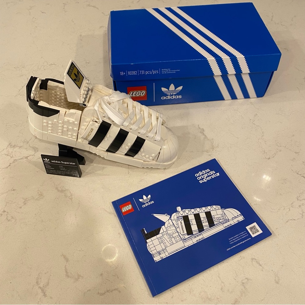 RETIRED LEGO 10282 ADIDAS ORIGINALS SUPERSTAR SNEAKER